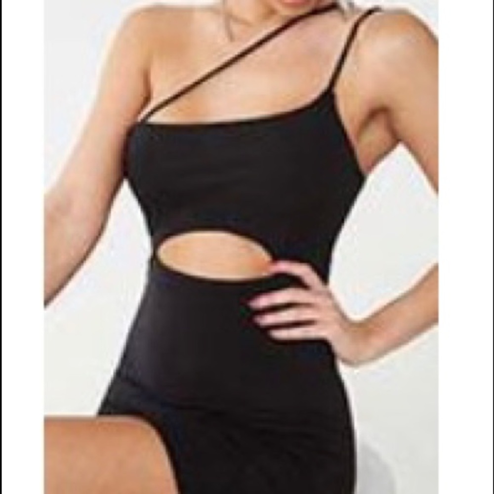 ONE SHOULDER BODYCON MINI DRESS